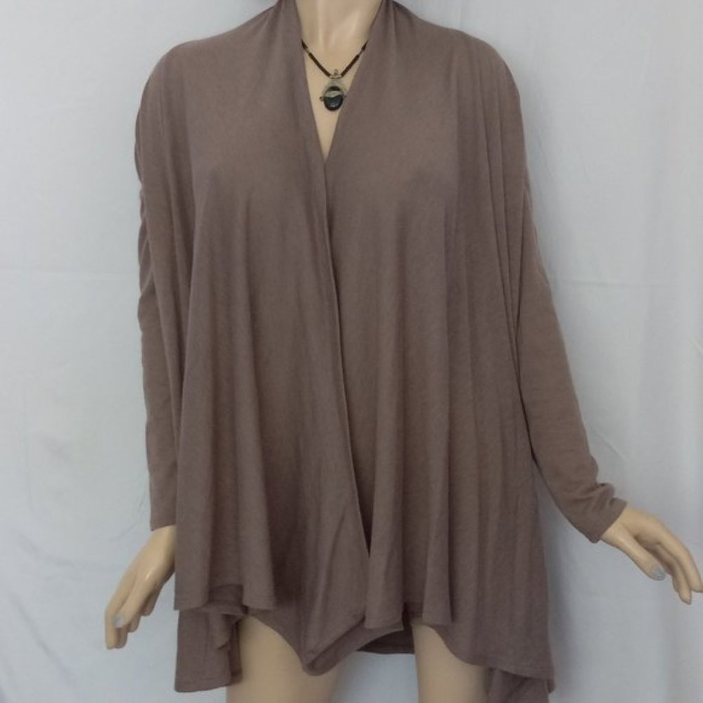 Chicos Tan Faux Wrap Sweater Tan sz 0